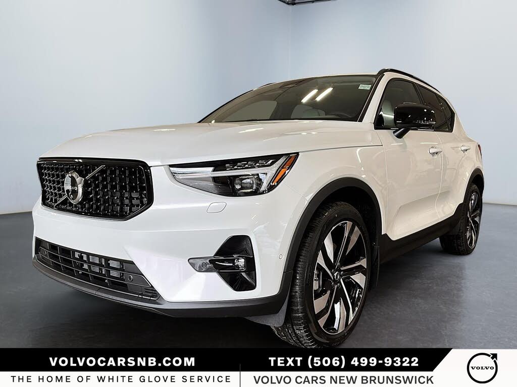 2026 Volvo XC40 B5 Plus AWD