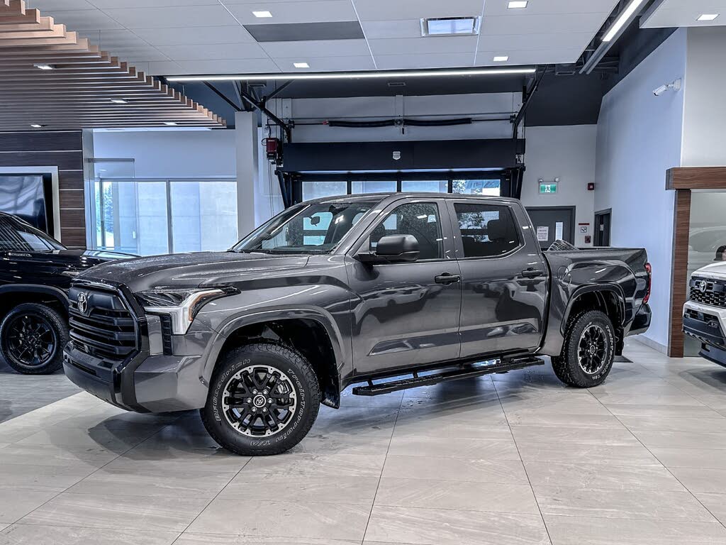 2023 Toyota Tundra SR CrewMax Cab 4WD