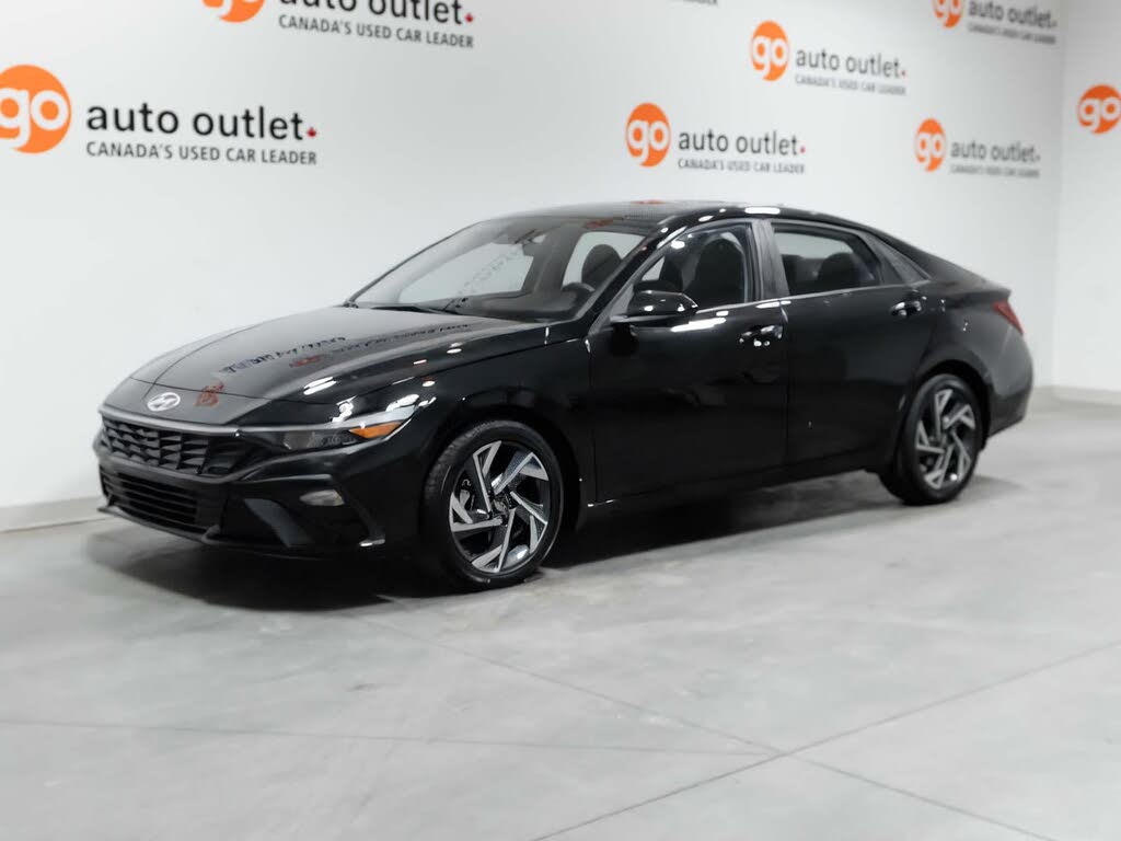 Hyundai Elantra Preferred FWD 2025