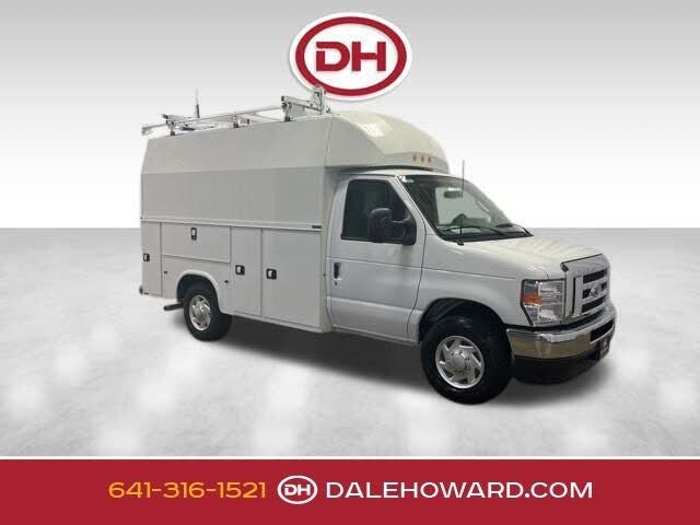 2025 Ford E-Series Chassis E-350 SD Cutaway SB DRW RWD