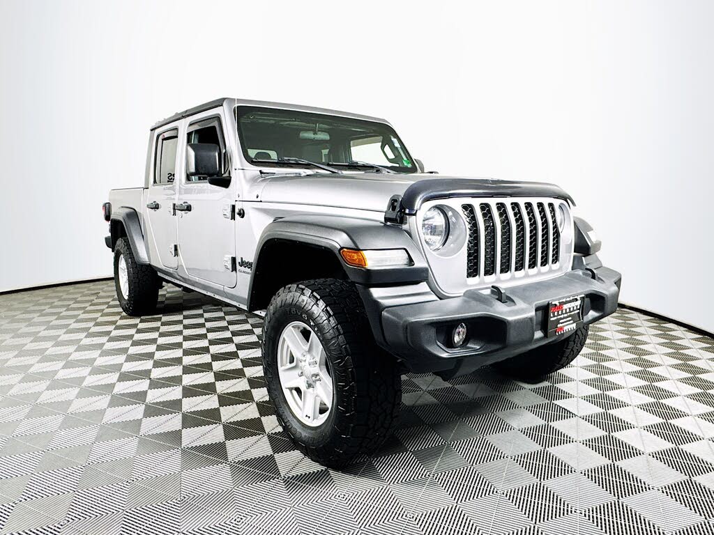 2020 Jeep Gladiator Sport Crew Cab 4WD
