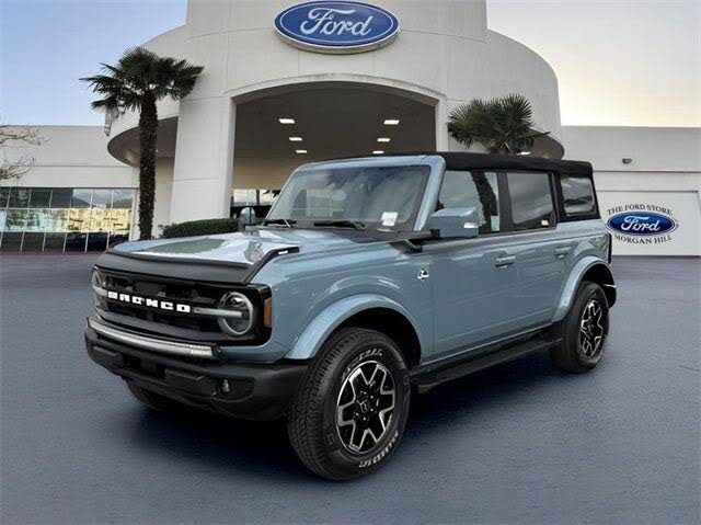 2022 Ford Bronco Outer Banks 4-Door 4WD