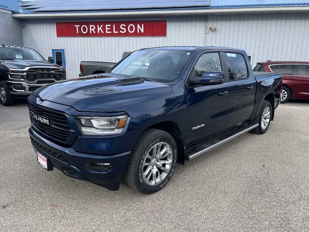 2023 RAM 1500 Laramie Crew Cab 4WD