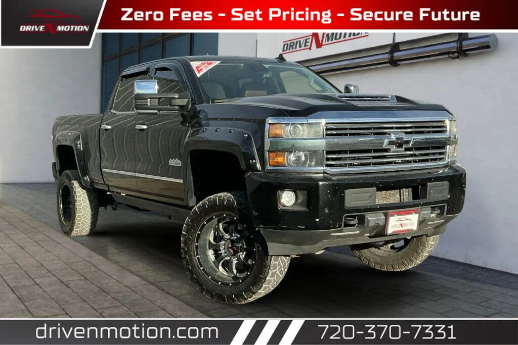 2015 Chevrolet Silverado 2500HD High Country Crew Cab 4WD
