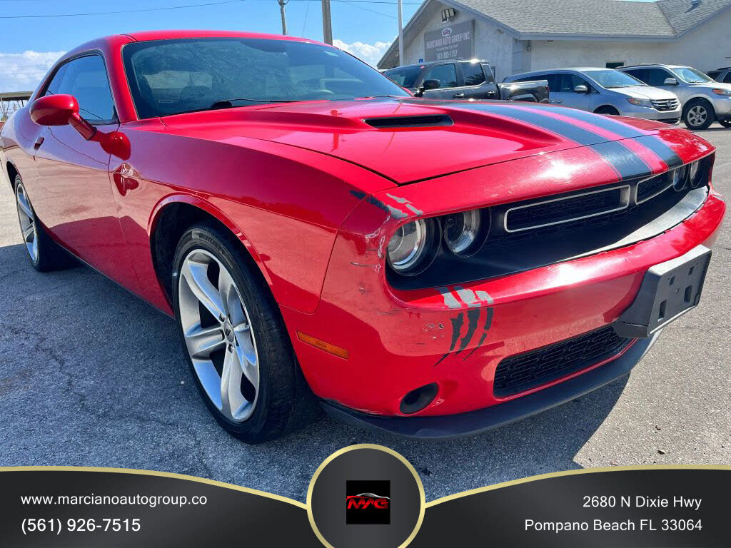 2016 Dodge Challenger SXT RWD