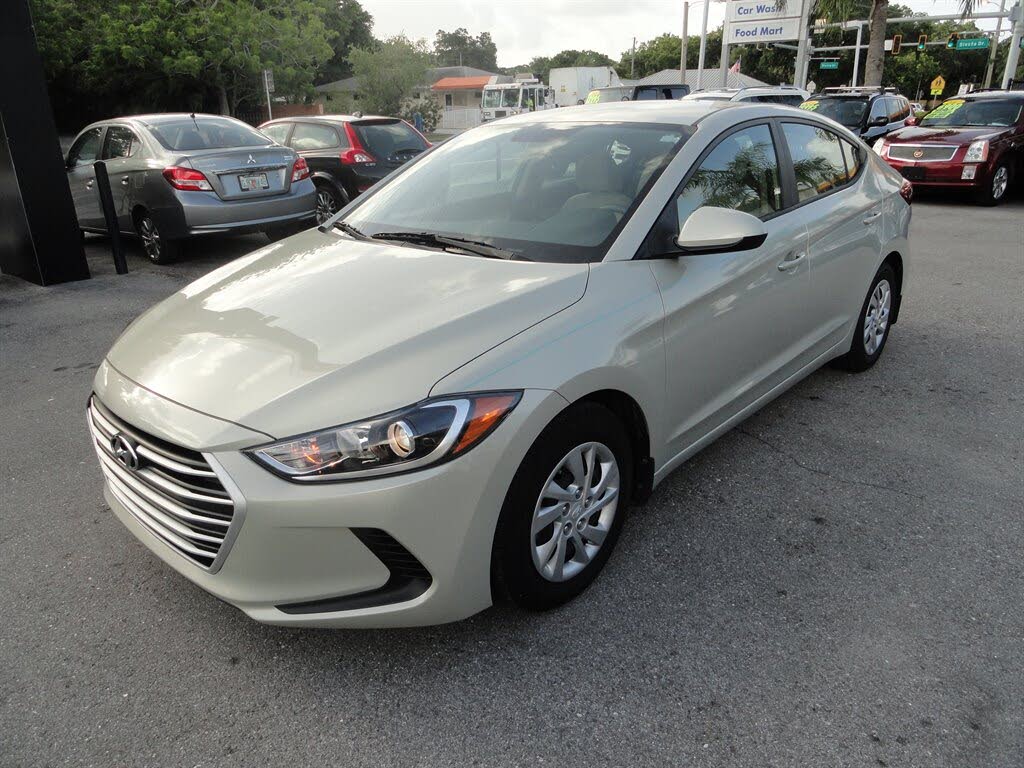 2017 Hyundai Elantra SE FWD