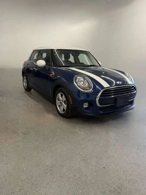 2017 MINI Cooper 4-Door Hatchback FWD