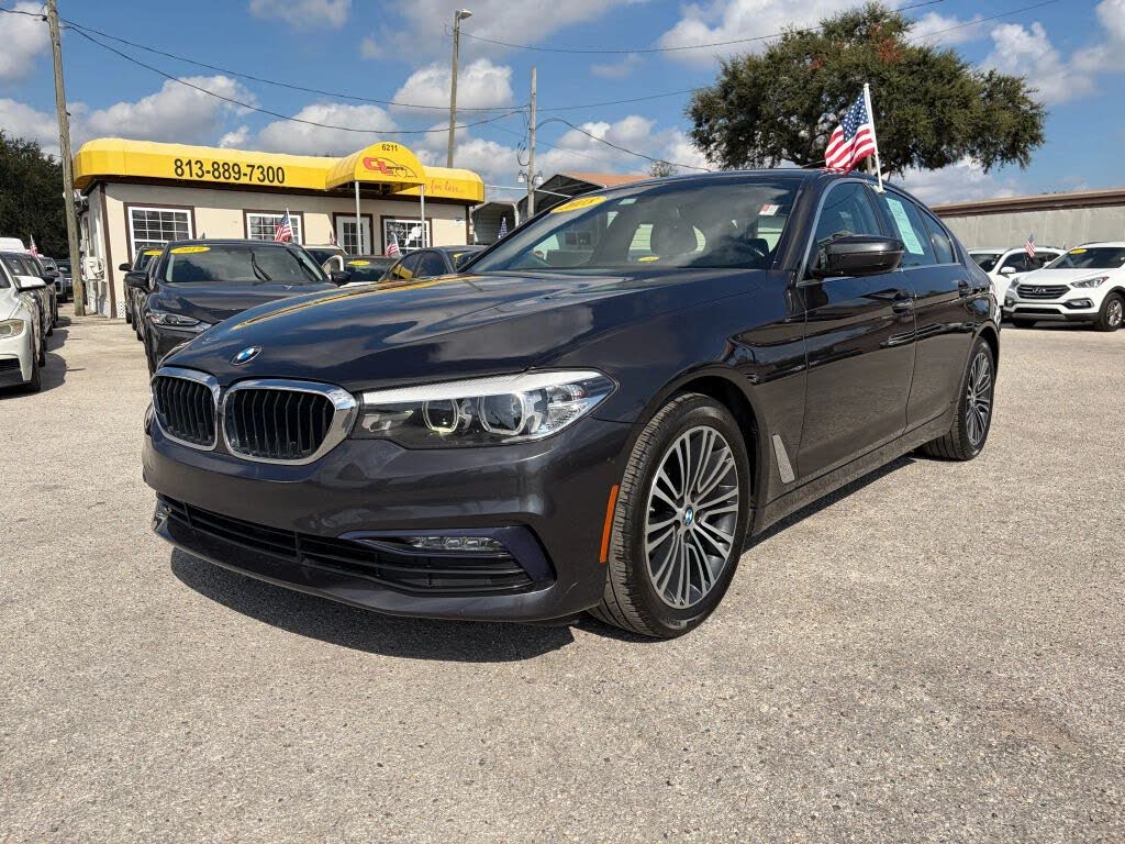 2018 BMW 5 Series 530i Sedan RWD