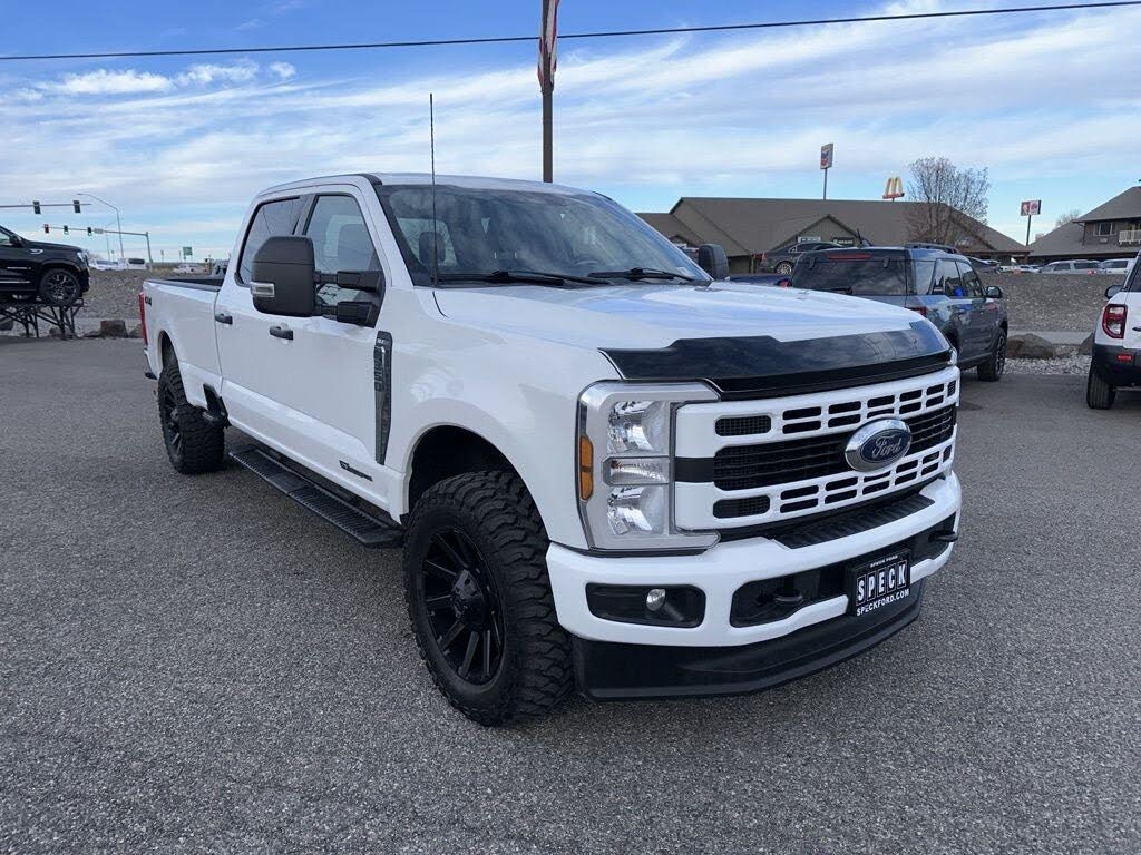 2024 Ford F-350 Super Duty XLT Crew Cab 4WD