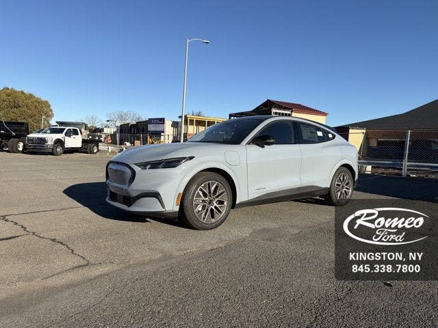 2025 Ford Mustang Mach-E Premium AWD