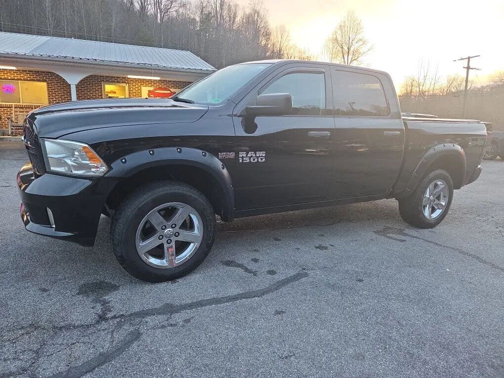 2014 RAM 1500 Express Crew Cab 4WD