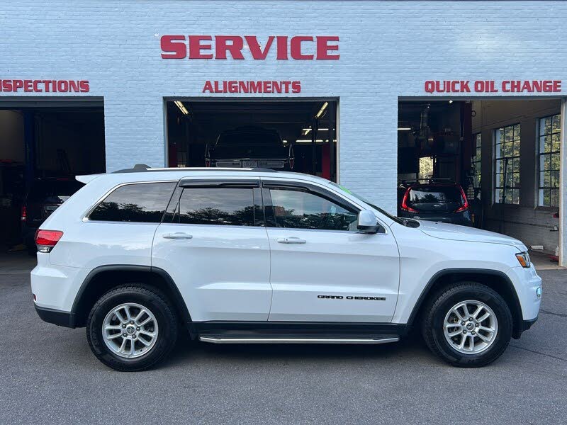 2019 Jeep Grand Cherokee Laredo 4WD