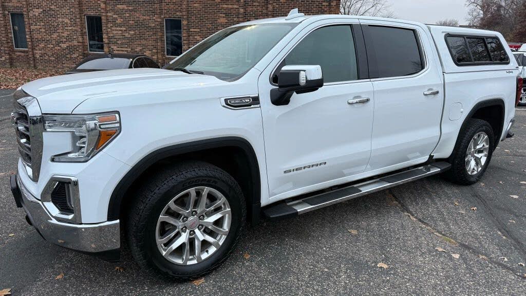 2020 GMC Sierra 1500 SLT Crew Cab 4WD