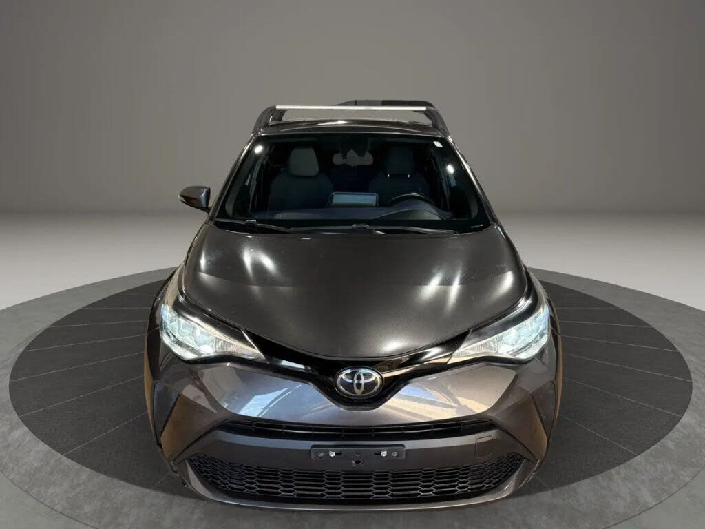 2022 Toyota C-HR XLE FWD