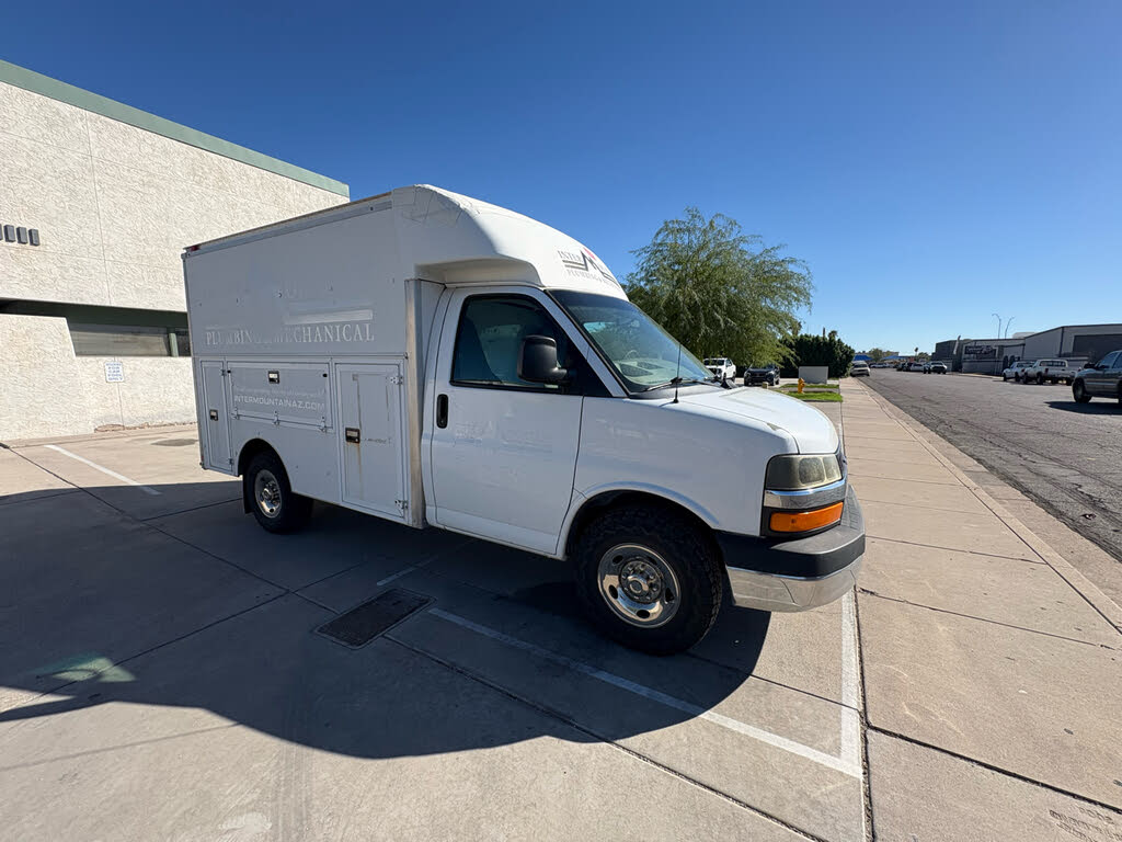 2012 Chevrolet Express Chassis 3500 139 Cutaway with 1WT RWD