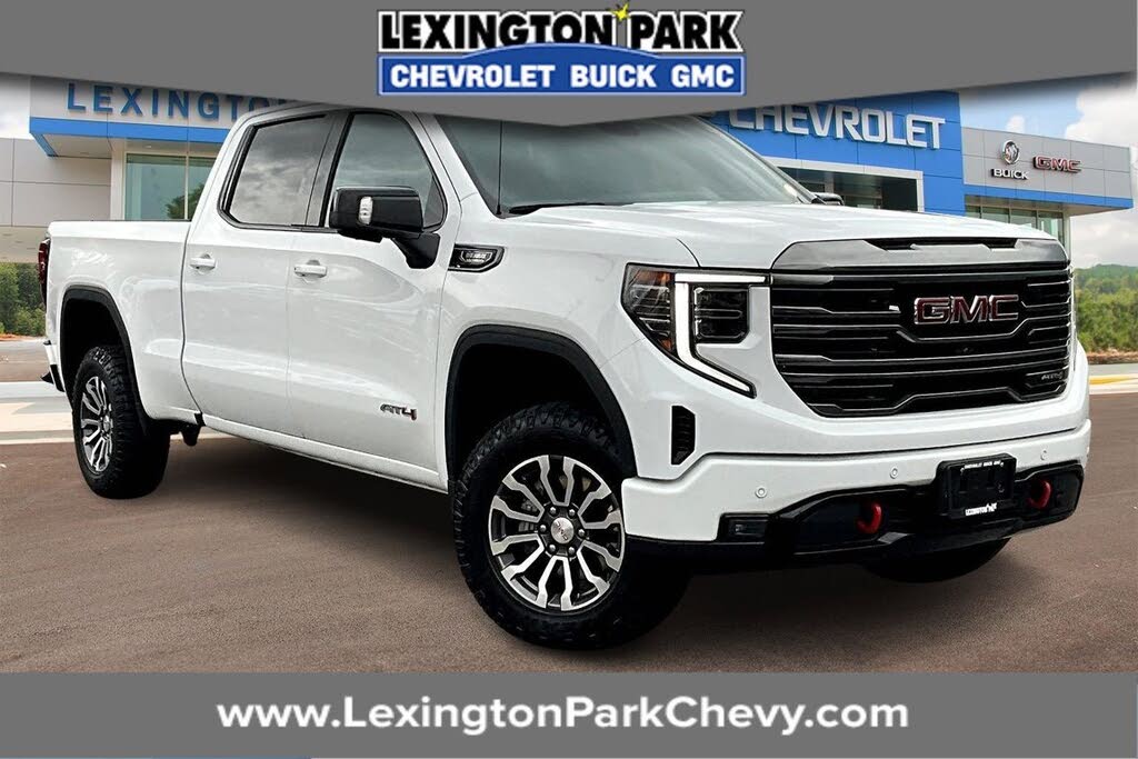 2022 GMC Sierra 1500 AT4 Crew Cab 4WD