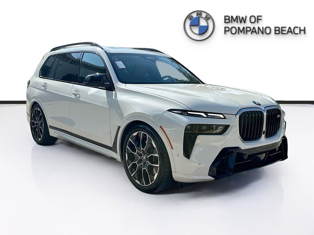 2025 BMW X7 M60i AWD