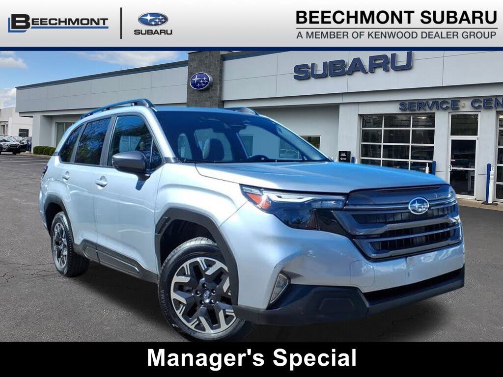 2025 Subaru Forester Premium Crossover AWD