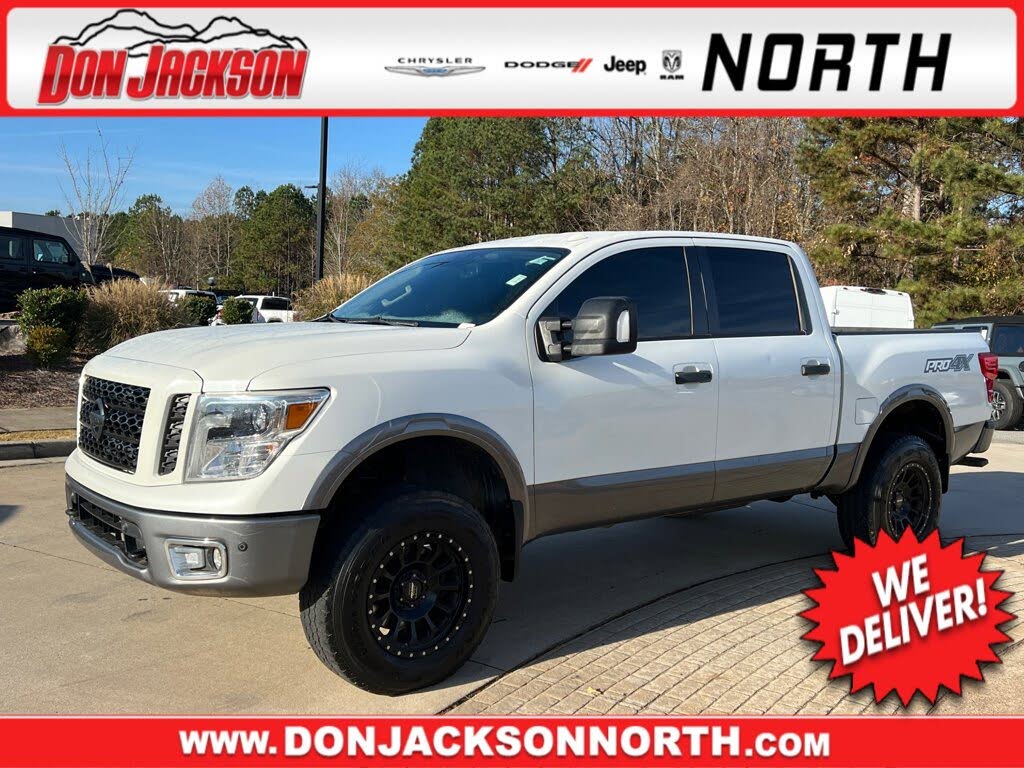 2019 Nissan Titan PRO-4X Crew Cab 4WD