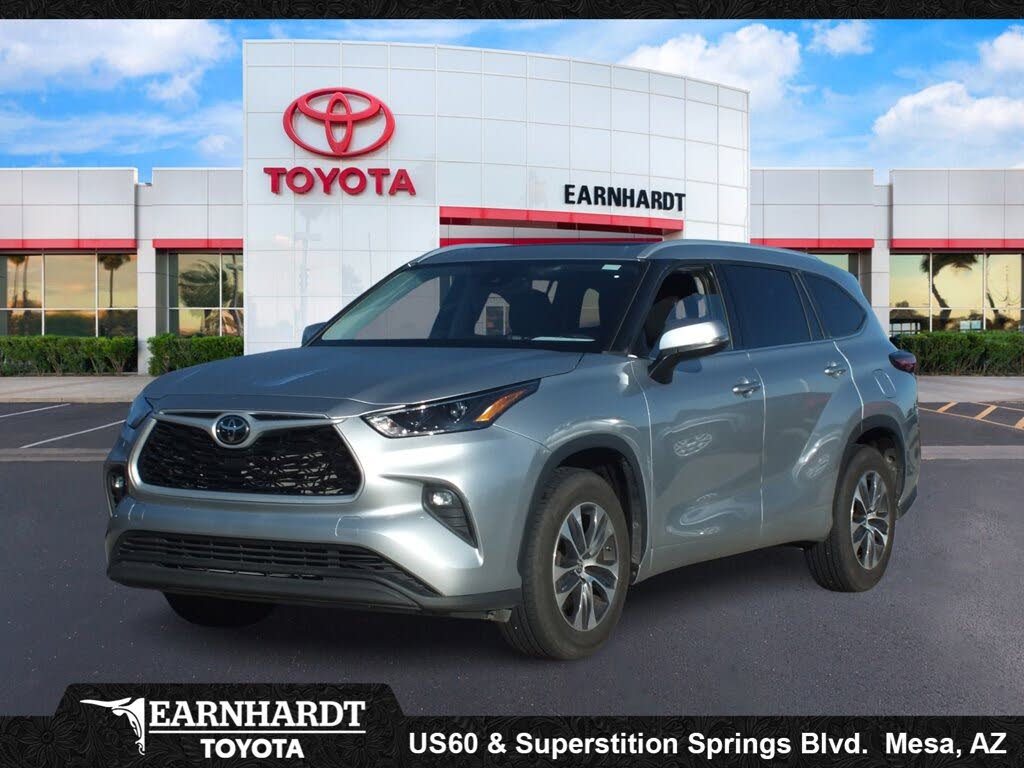 2022 Toyota Highlander XLE FWD