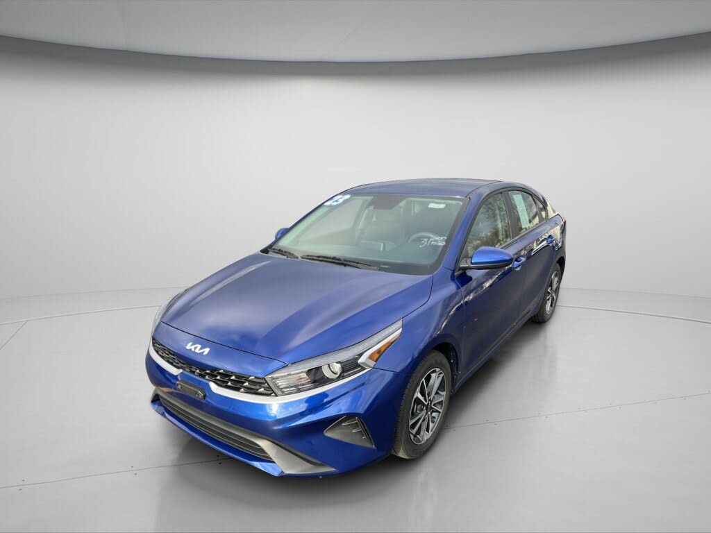 2023 Kia Forte LXS FWD