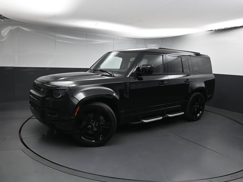 2023 Land Rover Defender 130 X-Dynamic SE AWD