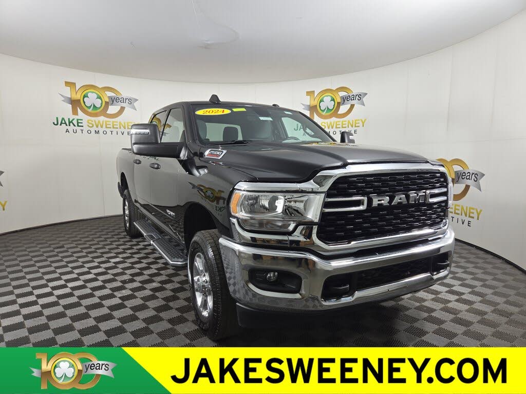 2024 RAM 2500 Big Horn Crew Cab 4WD