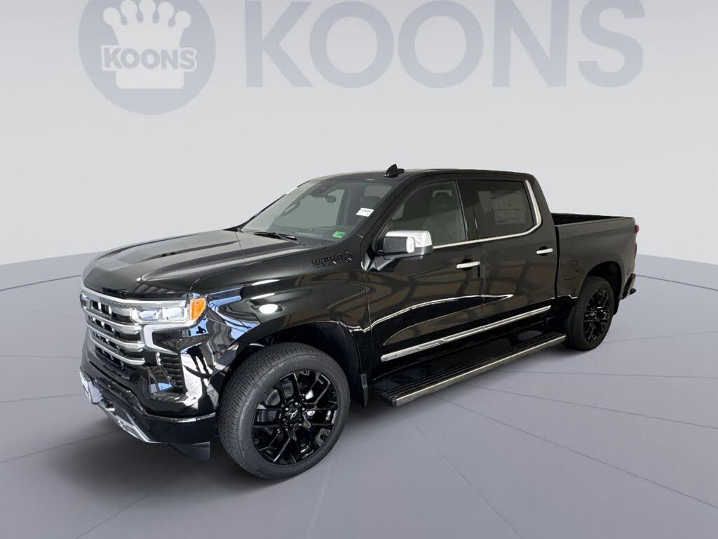 2026 Chevrolet Silverado 1500 High Country Crew Cab 4WD