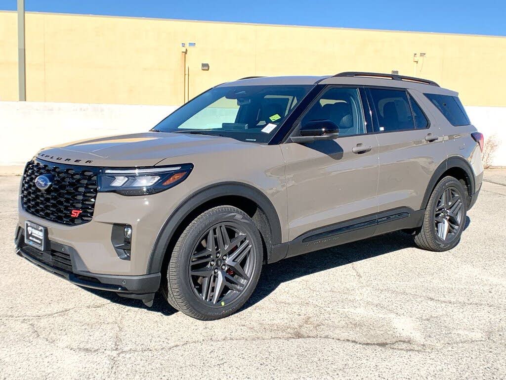 2026 Ford Explorer ST AWD