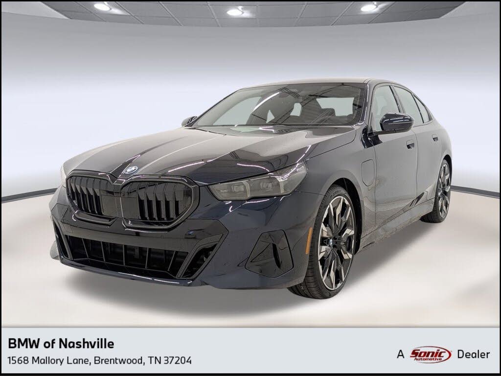 2026 BMW 5 Series 550e xDrive