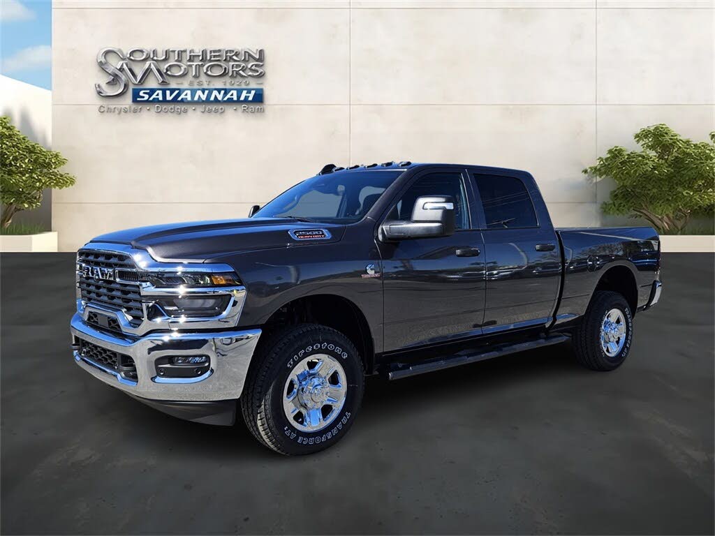 2026 RAM 2500 Tradesman Crew Cab 4WD