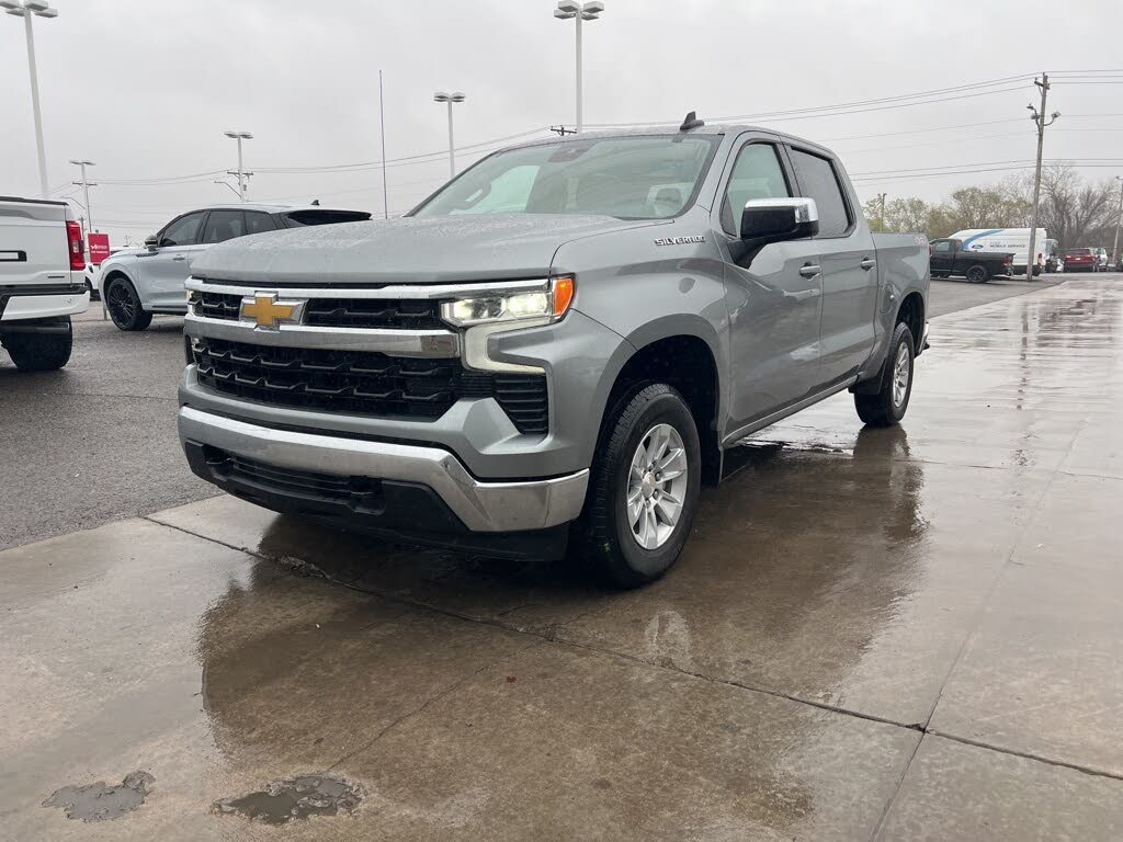 2025 Chevrolet Silverado 1500 LT Crew Cab 4WD