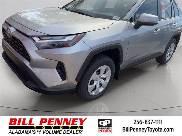 2025 Toyota RAV4 LE FWD