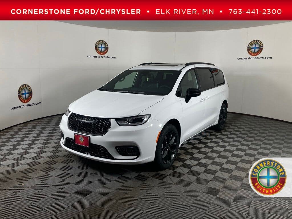 2026 Chrysler Pacifica Select AWD