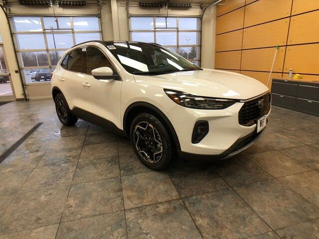 2026 Ford Escape Platinum AWD