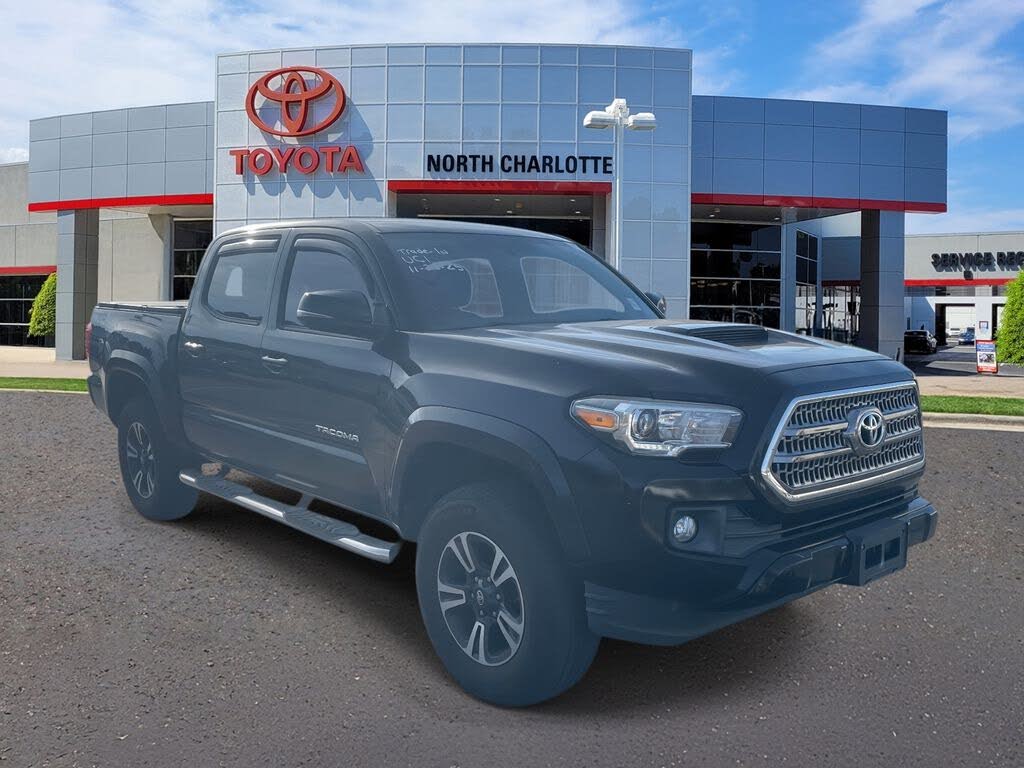 2017 Toyota Tacoma TRD Sport V6 Double Cab 4WD