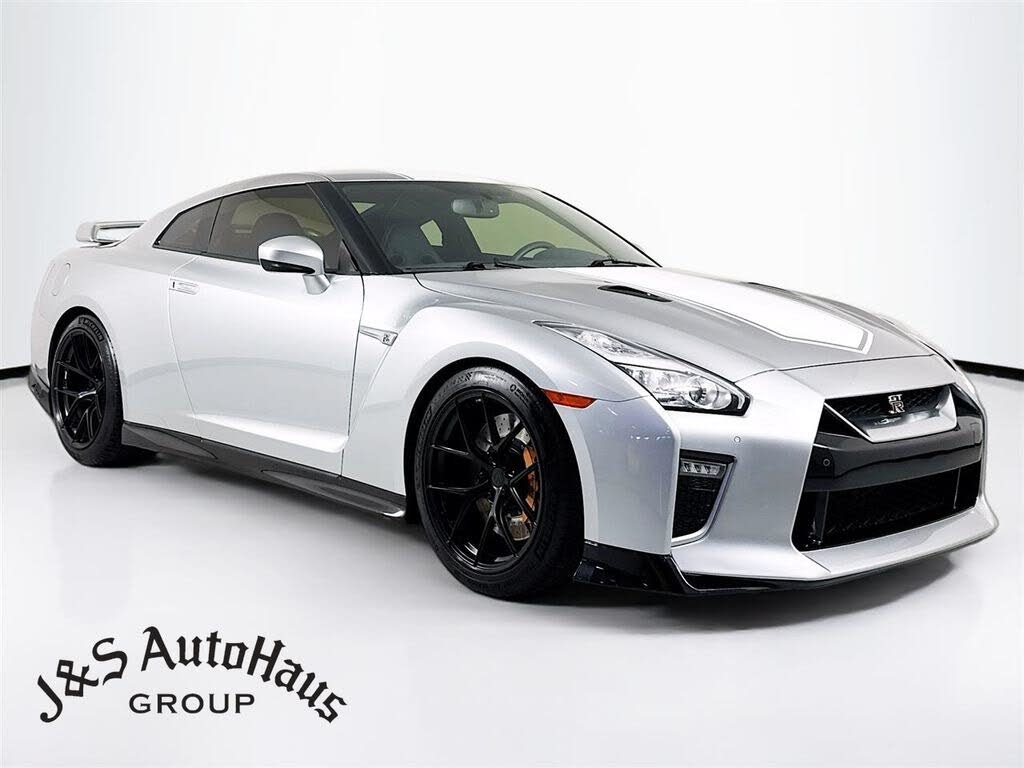 2020 Nissan GT-R Premium AWD