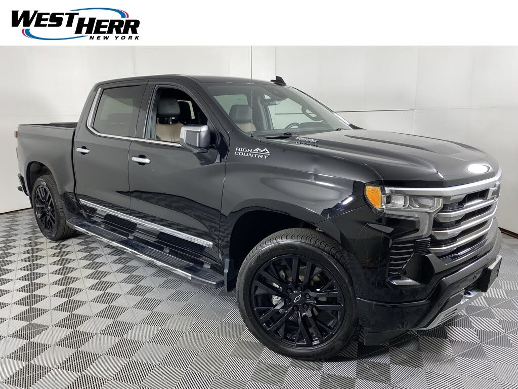 2023 Chevrolet Silverado 1500 High Country Crew Cab 4WD
