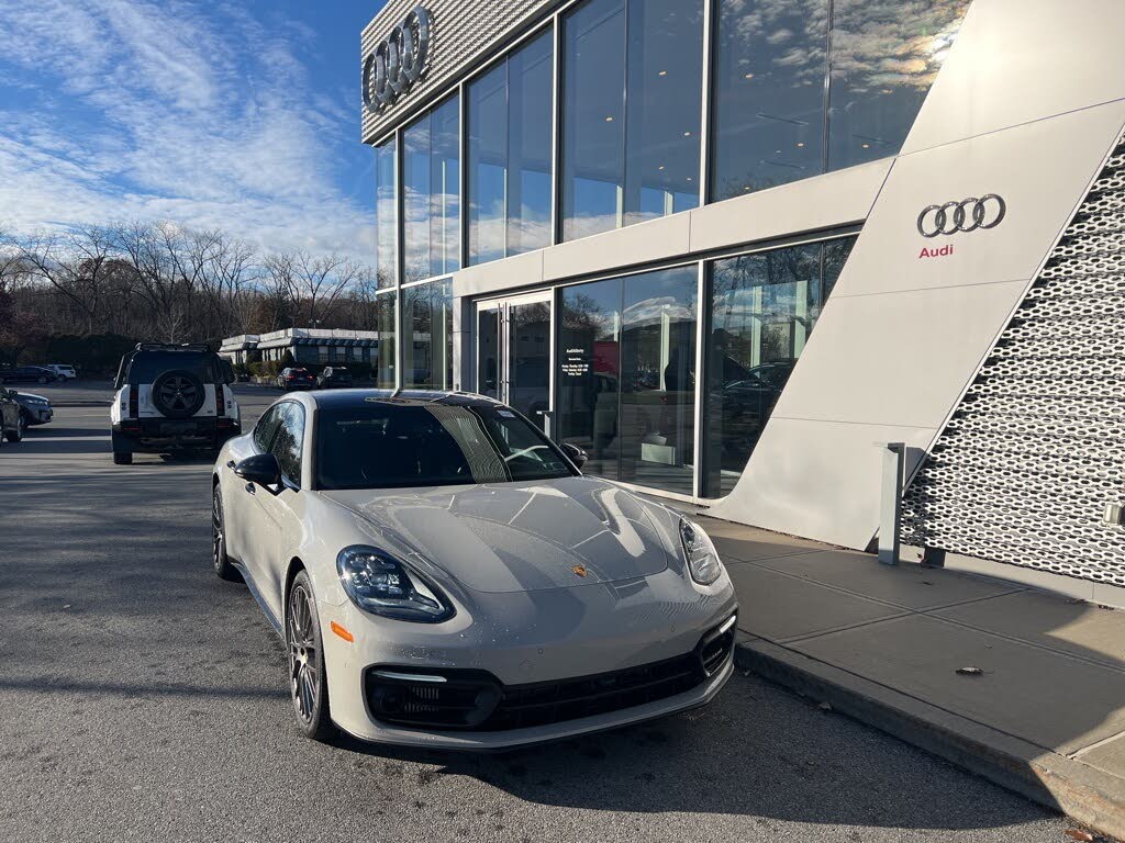 2023 Porsche Panamera 4 Platinum Edition AWD