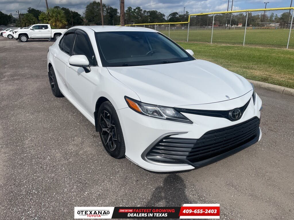 2023 Toyota Camry LE FWD
