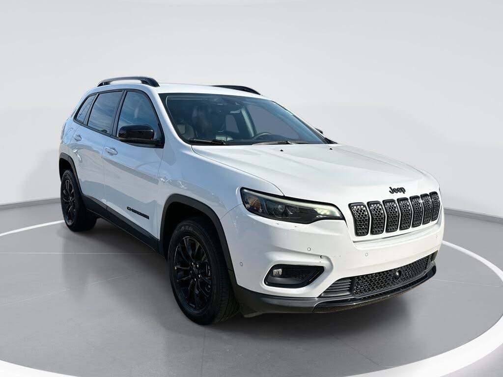 2023 Jeep Cherokee Altitude 4WD