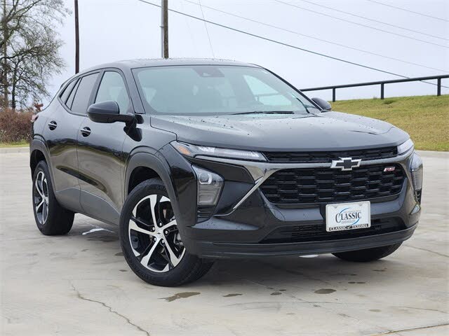 2024 Chevrolet Trax RS with 1RS FWD