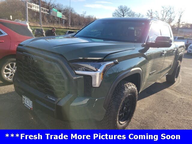 2022 Toyota Tundra SR5 CrewMax Cab 4WD