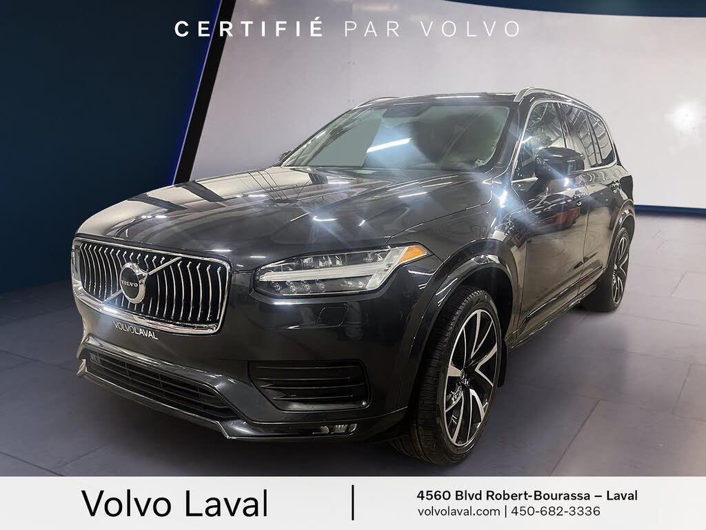 2022 Volvo XC90 T6 Momentum 7-Passenger AWD