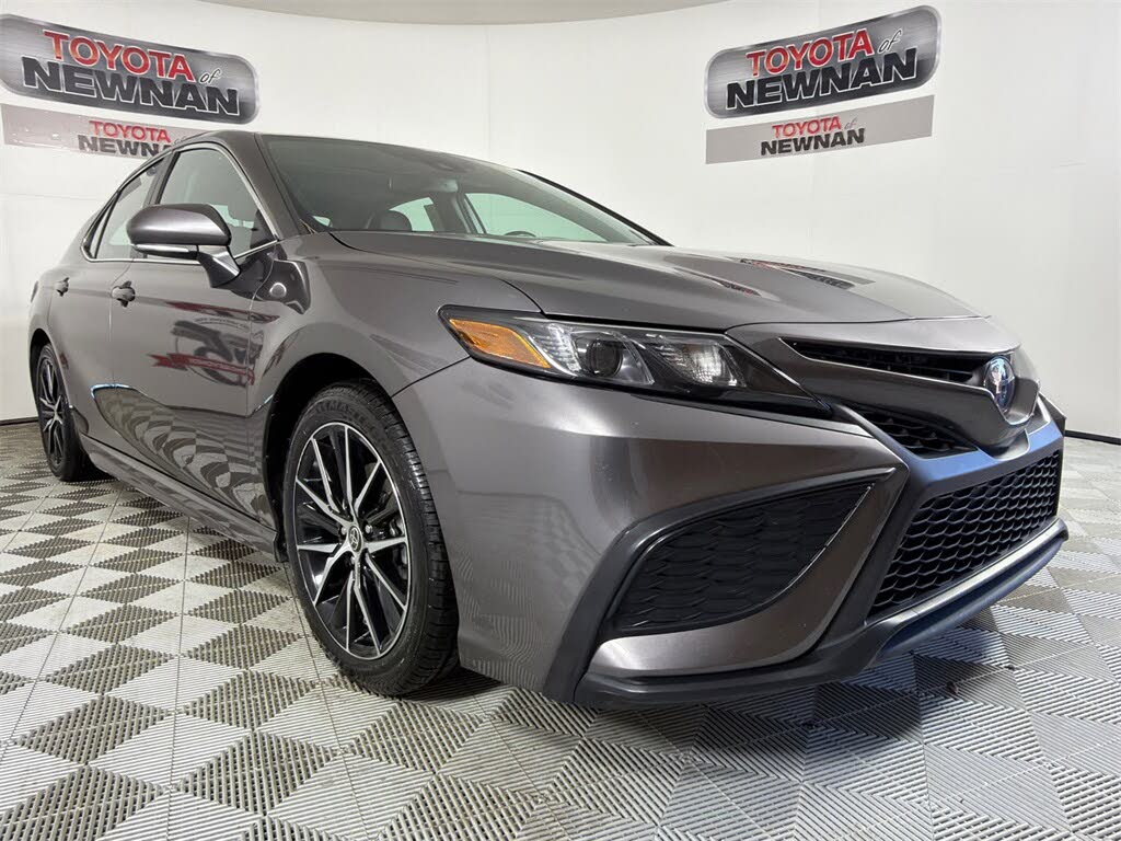 2024 Toyota Camry SE FWD