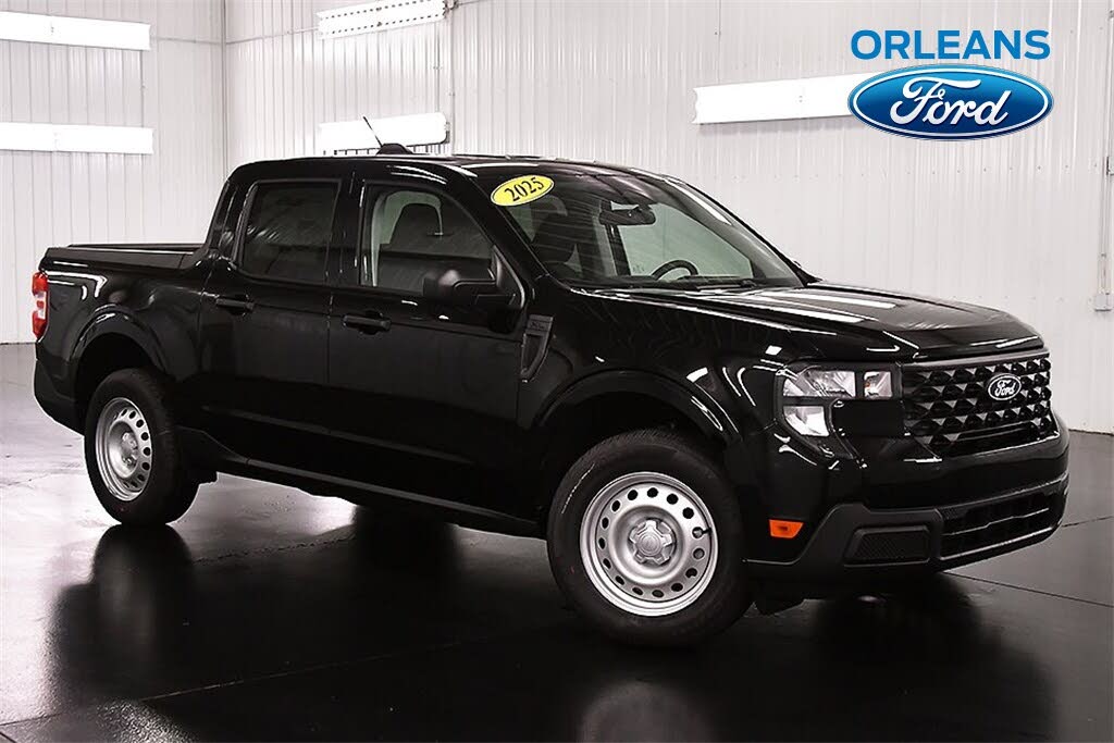 2025 Ford Maverick XL SuperCrew AWD