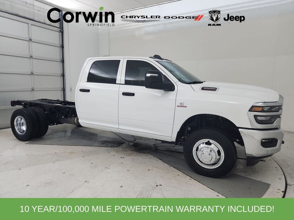 2026 RAM 3500 Chassis Tradesman Crew Cab LB DRW 4WD