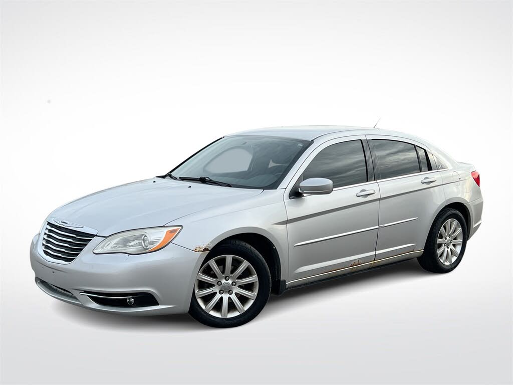 2012 Chrysler 200 Touring Sedan FWD