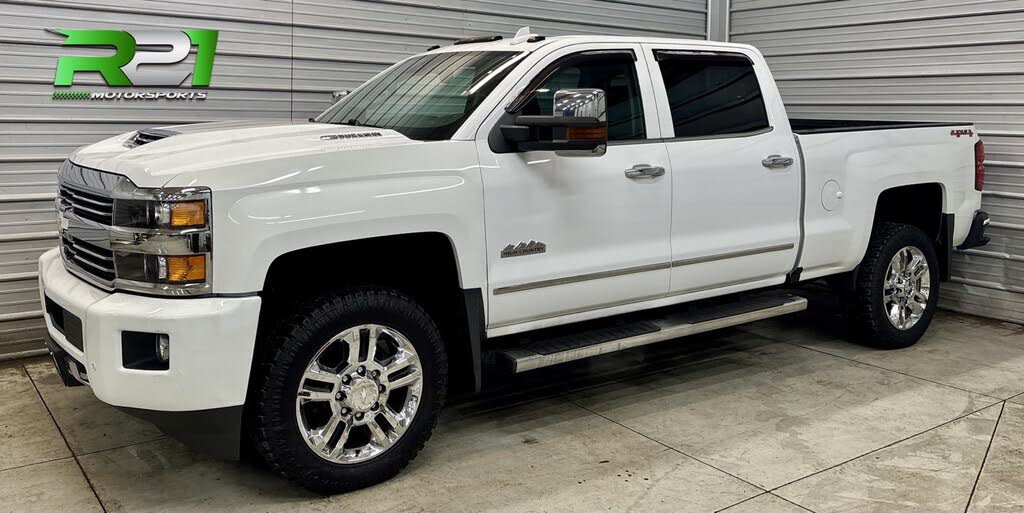 2017 Chevrolet Silverado 2500HD High Country Crew Cab 4WD