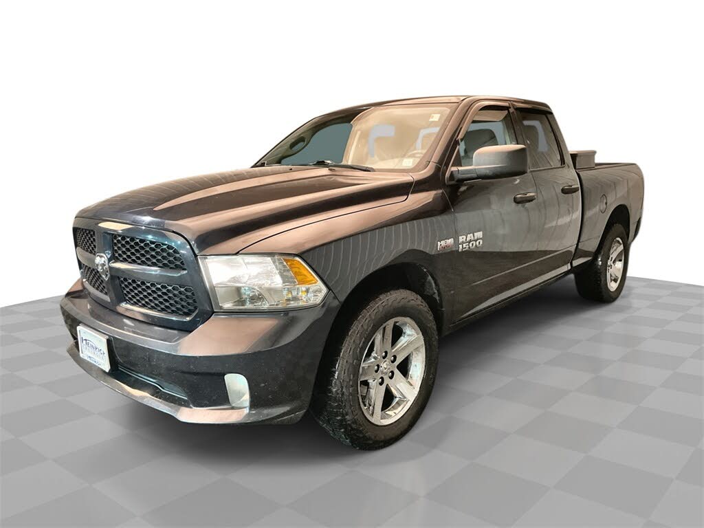 2017 RAM 1500 Express Quad Cab 4WD